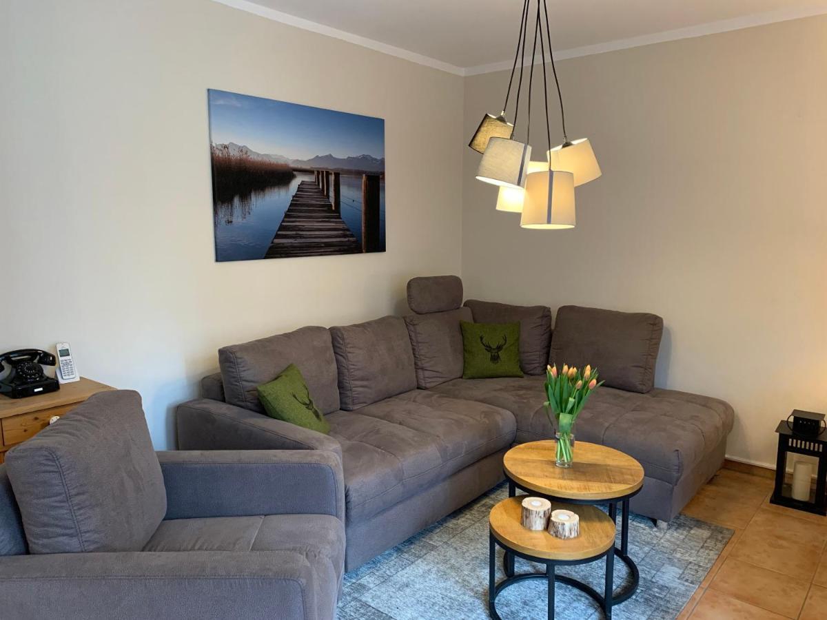 Ferienwohnung Theresa 프리엔암치엠시 외부 사진